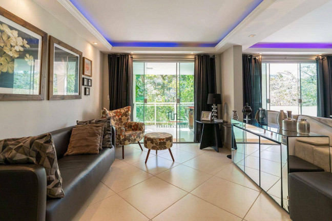 Casa com 3 Quartos à Venda, 280 m² em Itaipu - Niterói