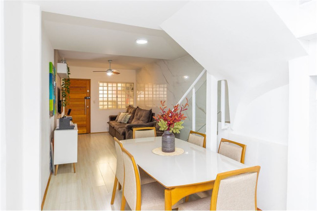 Imagem Casa com 2 Quartos à Venda, em Chácara Santo Antônio (zona Sul) - São Paulo Imagem Casa com 2 Quartos à Venda, em Chácara Santo Antônio (zona Sul) - São Paulo