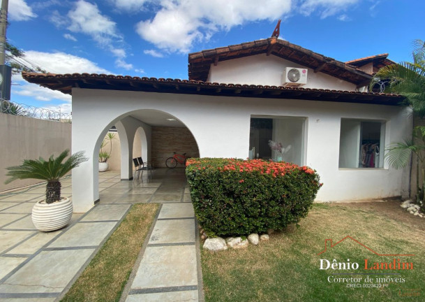 Casa com 3 Quartos à Venda, 220 m² em Jardim São Luiz - Montes Claros
