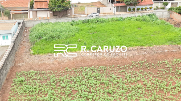 Terreno à Venda, 880 m² em Residencial Chácara São José - Limeira