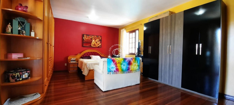 Imagem Casa com 3 Quartos à Venda, 250 m² em Nossa Senhora Medianeira - Santa Maria