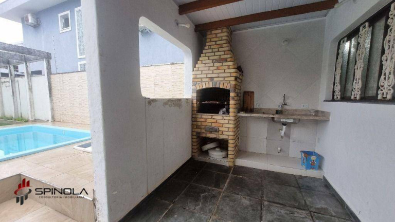 Imagem Casa com 5 Quartos à Venda, 210 m² em Solemar - Praia Grande Imagem Casa com 5 Quartos à Venda, 210 m² em Solemar - Praia Grande