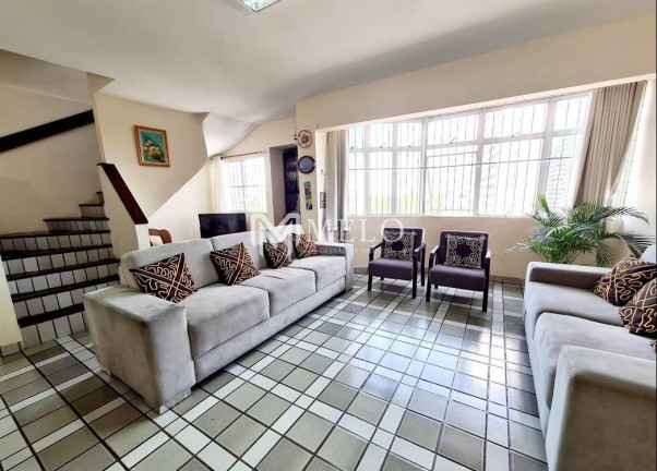 Apartamento com 5 Quartos à Venda, 200 m² em Madalena - Recife