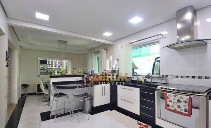 Imagem Sobrado com 3 Quartos à Venda, 438 m² em Jardim - Santo André