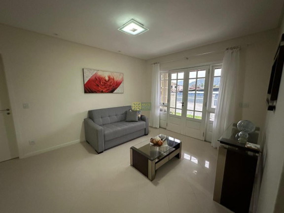 Imagem Casa com 4 Quartos à Venda, 180 m² em Centro - Porto Belo Imagem Casa com 4 Quartos à Venda, 180 m² em Centro - Porto Belo