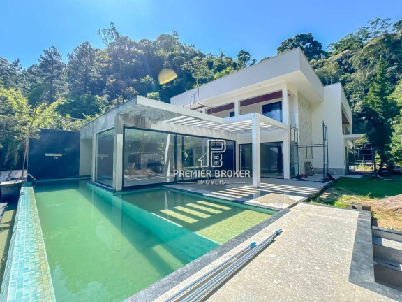Casa com 5 Quartos à Venda, 400 m² em Carlos Guinle - Teresópolis