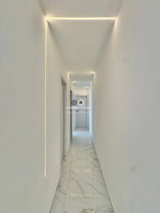Imagem Casa com 3 Quartos à Venda, 84 m²