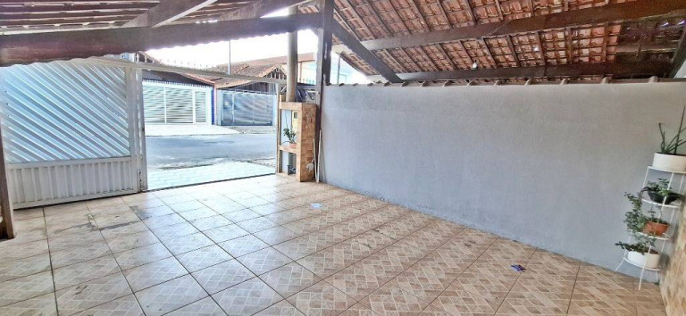 Imagem Casa com 2 Quartos à Venda, 100 m² em Maracanã - Praia Grande Imagem Casa com 2 Quartos à Venda, 100 m² em Maracanã - Praia Grande