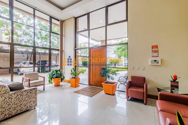 Apartamento com 3 Quartos à Venda, 77 m² em Santana - Porto Alegre
