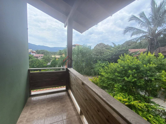 Imagem Casa com 3 Quartos para Alugar, 120 m² em Barra Da Lagoa - Florianópolis Imagem Casa com 3 Quartos para Alugar, 120 m² em Barra Da Lagoa - Florianópolis