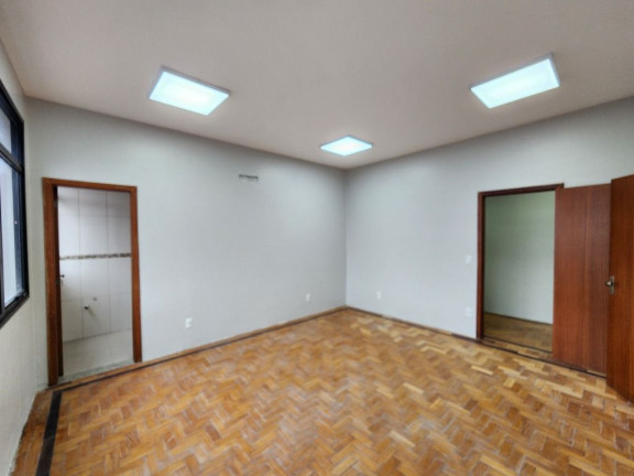 Imagem Imóvel para Alugar, 250 m² em Partenon - Porto Alegre Imagem Imóvel para Alugar, 250 m² em Partenon - Porto Alegre