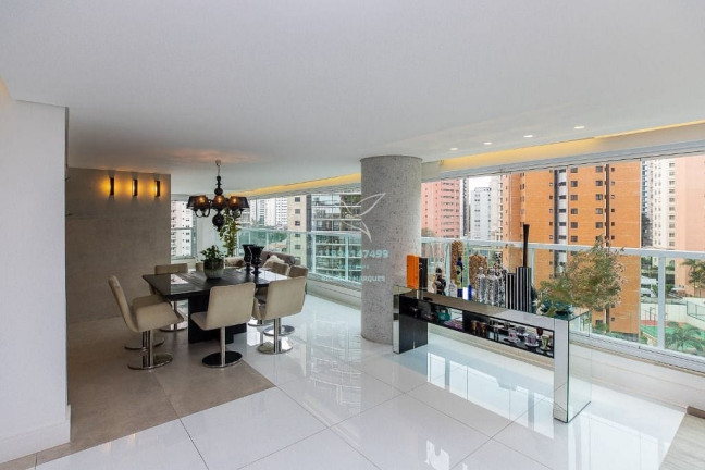 Imagem Apartamento com 4 Quartos à Venda, 335 m² em Moema - São Paulo Imagem Apartamento com 4 Quartos à Venda, 335 m² em Moema - São Paulo