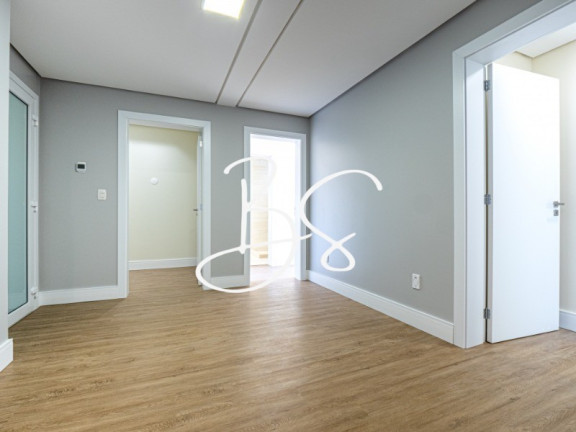 Imagem Casa com 4 Quartos à Venda, em Rs 235 - Gramado Imagem Casa com 4 Quartos à Venda, em Rs 235 - Gramado