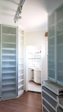 Imagem Casa com 4 Quartos à Venda, 360 m² em Jacareí Imagem Casa com 4 Quartos à Venda, 360 m² em Jacareí