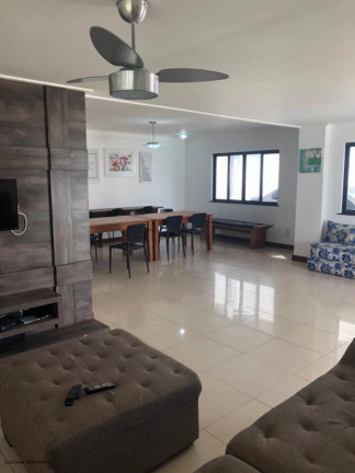 Imagem Casa com 7 Quartos à Venda, 470 m² em Stella Maris - Salvador