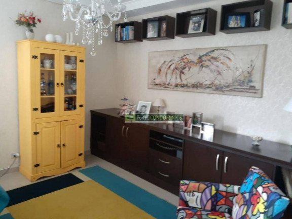 Imagem Imóvel com 3 Quartos à Venda, 170 m² em Cabral - Curitiba Imagem Imóvel com 3 Quartos à Venda, 170 m² em Cabral - Curitiba