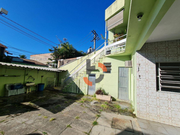 Imagem Casa com 4 Quartos à Venda, 211 m² em Luz - Nova Iguaçu