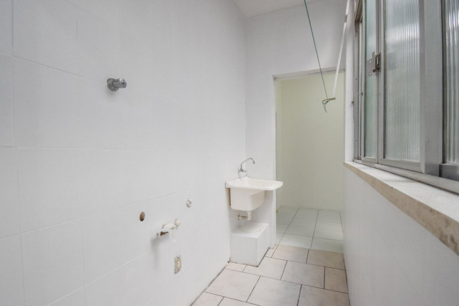 Imagem Imóvel com 3 Quartos à Venda, 94 m² em Menino Deus - Porto Alegre Imagem Imóvel com 3 Quartos à Venda, 94 m² em Menino Deus - Porto Alegre