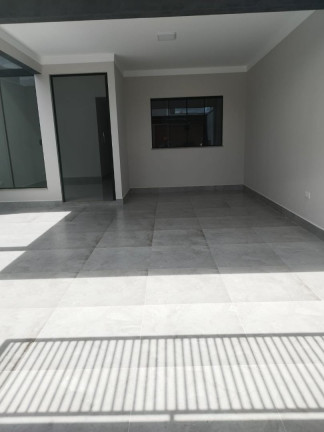 Imagem Casa com 3 Quartos à Venda, 122 m² em Jardim Pinheiros - Maringa