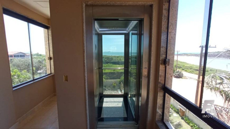 Imagem Imóvel com 8 Quartos à Venda, 1.080 m² em Setiba - Guarapari