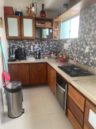 Imagem Casa com 3 Quartos à Venda, 150 m² em Recreio Ipitanga - Lauro De Freitas Imagem Casa com 3 Quartos à Venda, 150 m² em Recreio Ipitanga - Lauro De Freitas