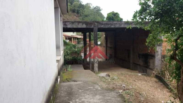 Imóvel à Venda, 3.000 m² em Santa Rosa - Niterói