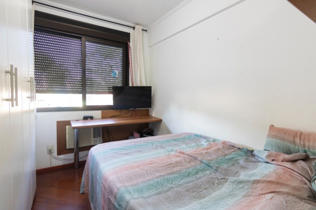 Imagem Imóvel com 2 Quartos à Venda, em Petrópolis - Porto Alegre Imagem Imóvel com 2 Quartos à Venda, em Petrópolis - Porto Alegre