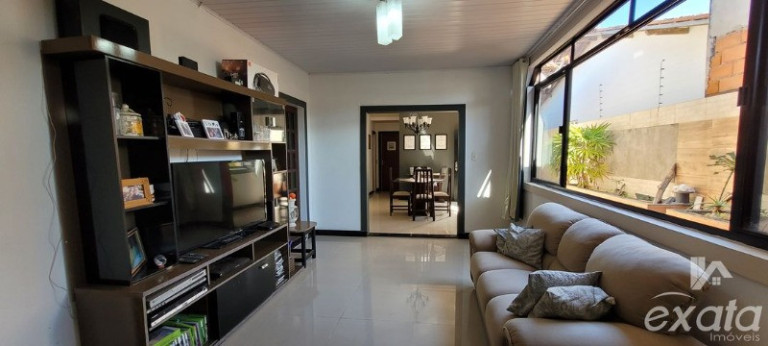 Casa com 4 Quartos à Venda, 220 m² em São Francisco - Serra