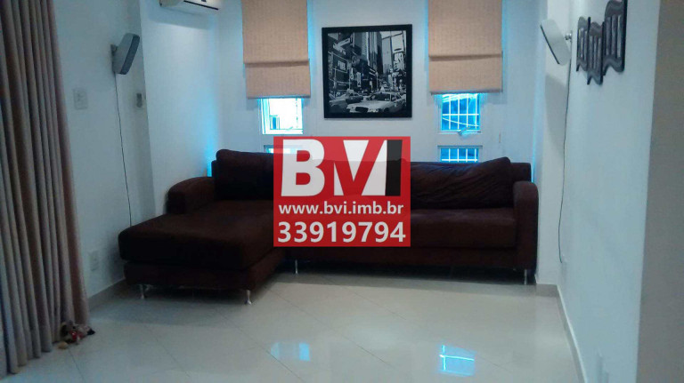 Imagem Casa com 3 Quartos à Venda, 402 m² em Olaria - Rio De Janeiro Imagem Casa com 3 Quartos à Venda, 402 m² em Olaria - Rio De Janeiro