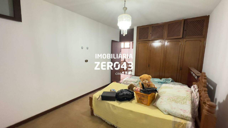Imagem Casa com 4 Quartos à Venda, 302 m² em Jardim Nova Londrina - Londrina Imagem Casa com 4 Quartos à Venda, 302 m² em Jardim Nova Londrina - Londrina
