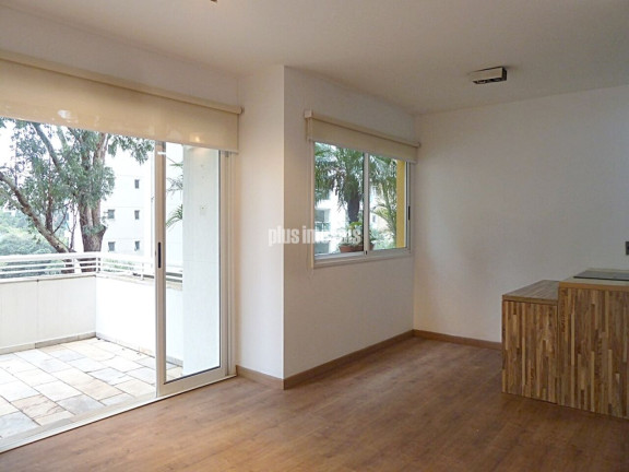 Apartamento com 2 Quartos à Venda, 61 m² em Panamby - São Paulo