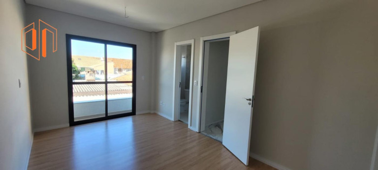 Imagem Sobrado com 3 Quartos à Venda, 104 m² em Cajuru - Curitiba