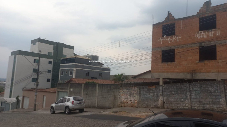 Terreno à Venda, 720 m² em São Joaquim - Contagem