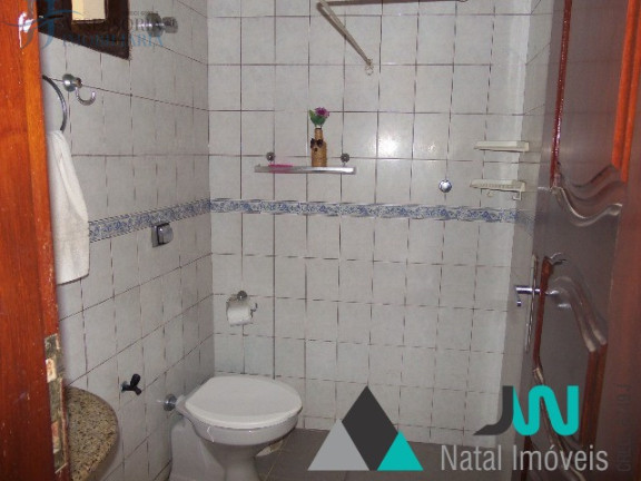 Imagem Casa com 3 Quartos para Alugar ou Temporada, 220 m² em Emaús - Parnamirim