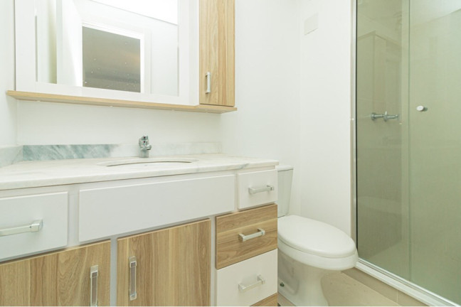 Imagem Apartamento com 2 Quartos à Venda, 70 m² em Jardim Botânico - Porto Alegre