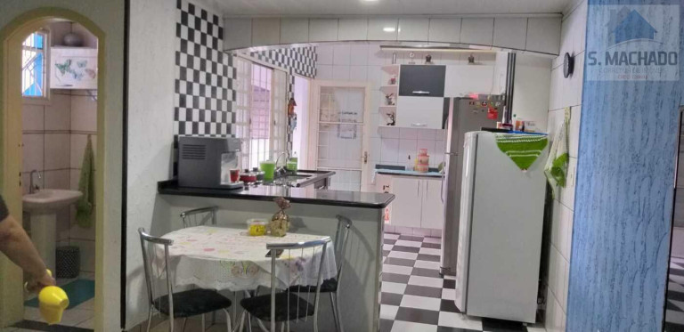 Imagem Casa com 7 Quartos à Venda, 300 m² em Parque Erasmo Assunção - Santo André