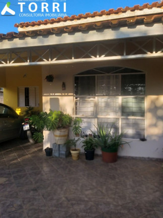 Imagem Imóvel com 3 Quartos à Venda, 220 m² em Centro - Araçoiaba Da Serra Imagem Imóvel com 3 Quartos à Venda, 220 m² em Centro - Araçoiaba Da Serra