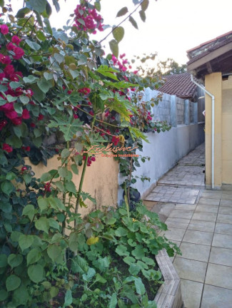 Imagem Casa com 4 Quartos à Venda, 300 m²