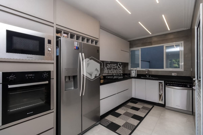 Imagem Casa com 3 Quartos à Venda, 183 m² em Parque São Domingos - São Paulo