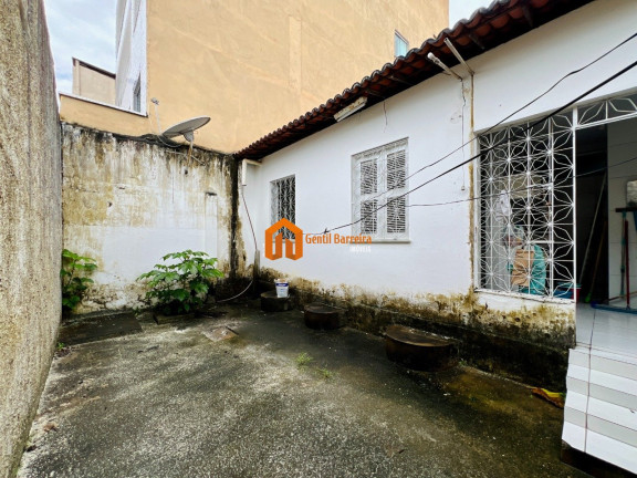 Imagem Casa com 3 Quartos à Venda, 198 m² em Cidade Dos Funcionários - Fortaleza Imagem Casa com 3 Quartos à Venda, 198 m² em Cidade Dos Funcionários - Fortaleza