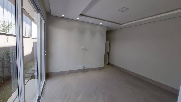 Imagem Casa com 3 Quartos à Venda, 477 m² em Condomínio Florais Itália - Cuiabá