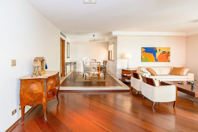 Imagem Apartamento com 3 Quartos à Venda, 219 m² em Moema - São Paulo Imagem Apartamento com 3 Quartos à Venda, 219 m² em Moema - São Paulo