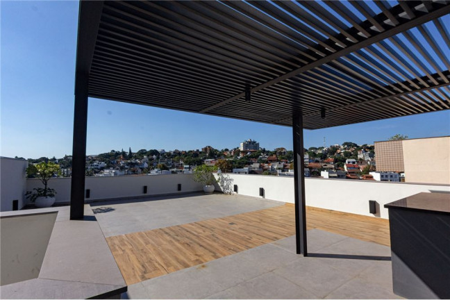 Imóvel com 3 Quartos à Venda,  em Chácara Das Pedras - Porto Alegre