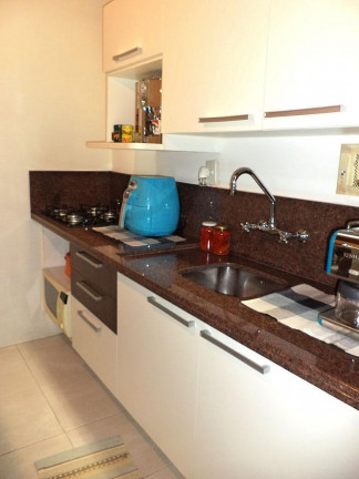 Imagem Imóvel com 1 Quarto à Venda, 66 m² em Rio Branco - Porto Alegre Imagem Imóvel com 1 Quarto à Venda, 66 m² em Rio Branco - Porto Alegre