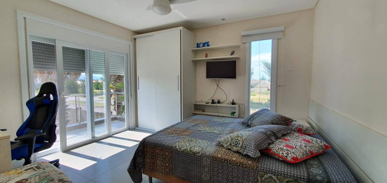 Imagem Casa com 4 Quartos à Venda, em Atlântida Sul - Osório Imagem Casa com 4 Quartos à Venda, em Atlântida Sul - Osório