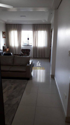 Imagem Casa com 3 Quartos à Venda, 196 m² em Vila Palmares - Santo André