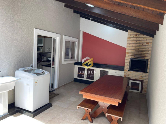Sobrado com 3 Quartos para Temporada, 80 m² em Bombas - Bombinhas