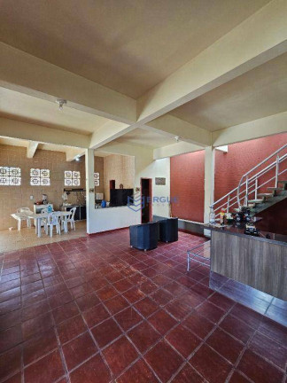 Imagem Casa com 4 Quartos à Venda, 720 m² em Zona Rural - Cascavel Imagem Casa com 4 Quartos à Venda, 720 m² em Zona Rural - Cascavel
