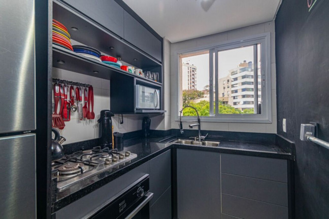 Imagem Imóvel com 2 Quartos à Venda, 65 m² em Petrópolis - Porto Alegre