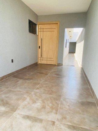 Imagem Casa com 3 Quartos à Venda, 253 m² em Residencial Santa Fé I - Goiânia